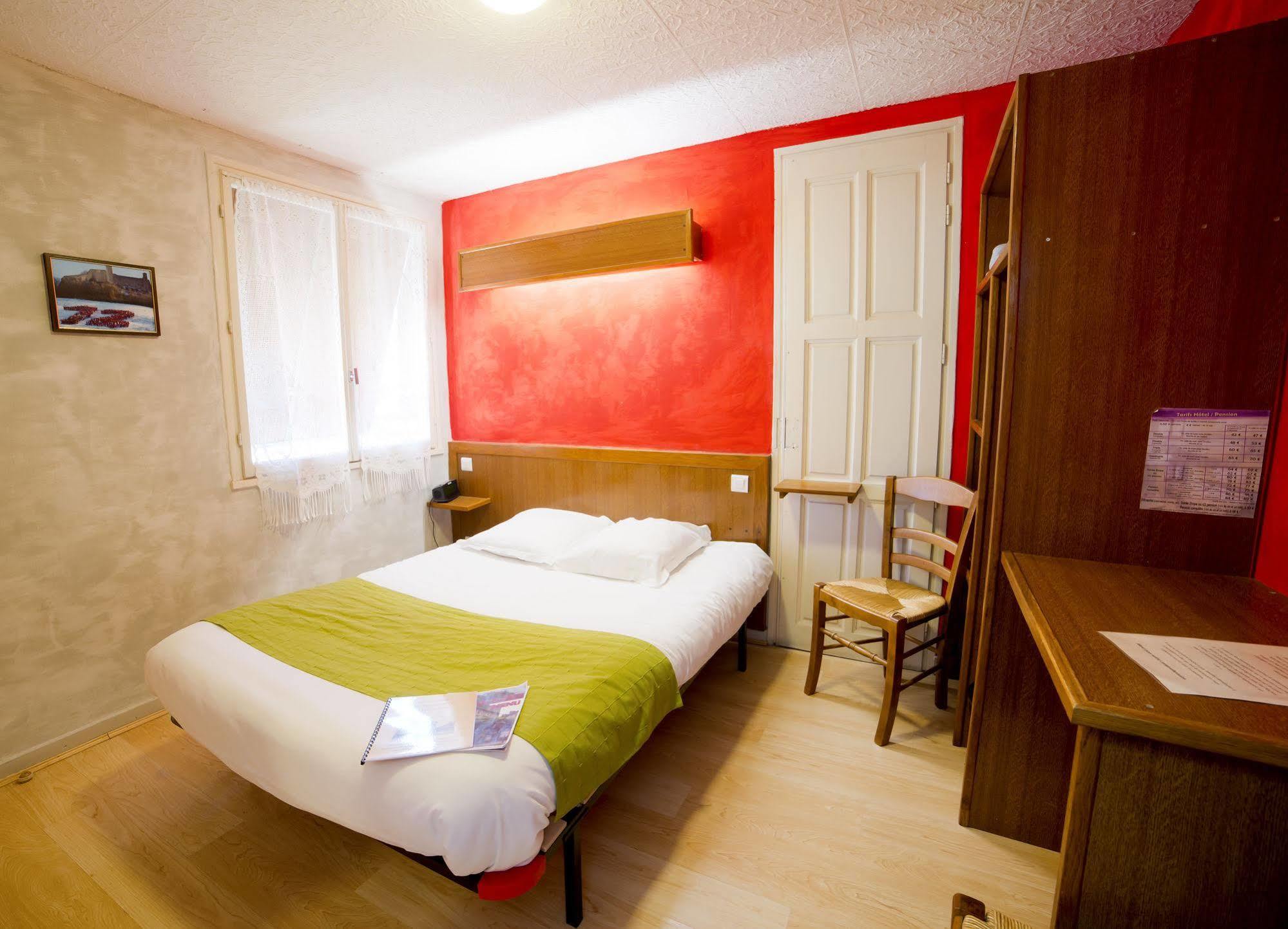 Hotel De La Gare Sévérac-le-Château Εξωτερικό φωτογραφία
